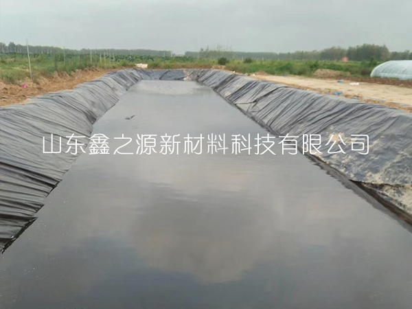 鋪設(shè)hdpe土工膜時(shí)可進(jìn)行無縫連接嗎？