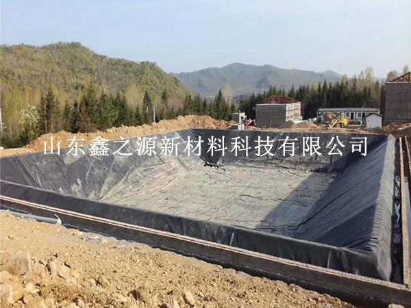 怎么的鋪設(shè)油田防滲膜可發(fā)揮其作用？