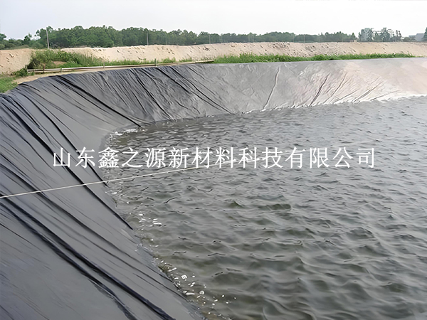 如何順利的延緩蓄水池防滲膜的衰老？