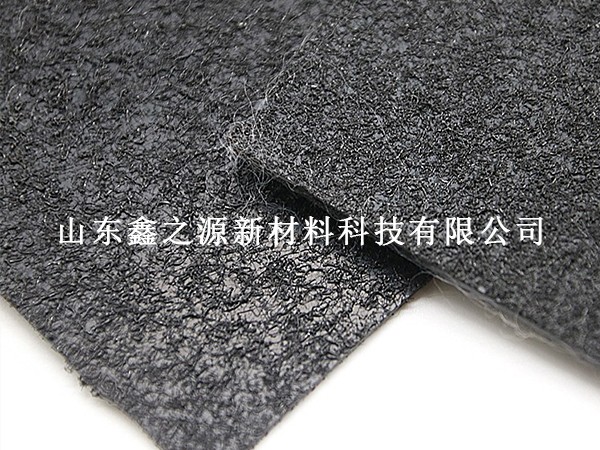 糙面土工膜在氧化塘防滲中的應(yīng)用技巧：創(chuàng)新策略，確保無漏